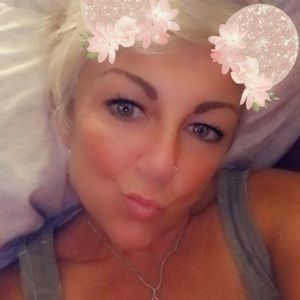 Meet your Posher, Beth